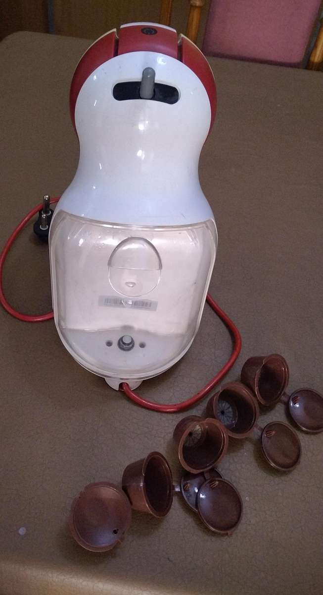 Dolce gusto 'Mini Me' coffee pod brewer + 5 new reusable pods!