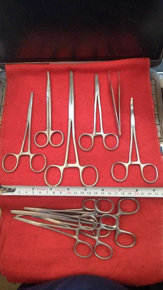 1 lot of 11 assorted steel surgical instruments