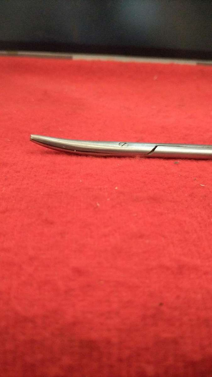 1 lot of 11 assorted steel surgical instruments