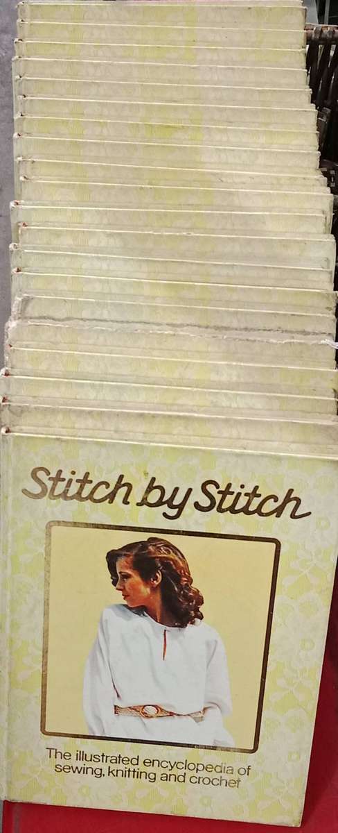 Stitch by stitch 20 volume illustrated encyclopaedia of Sewing,Knitting & Crocheting