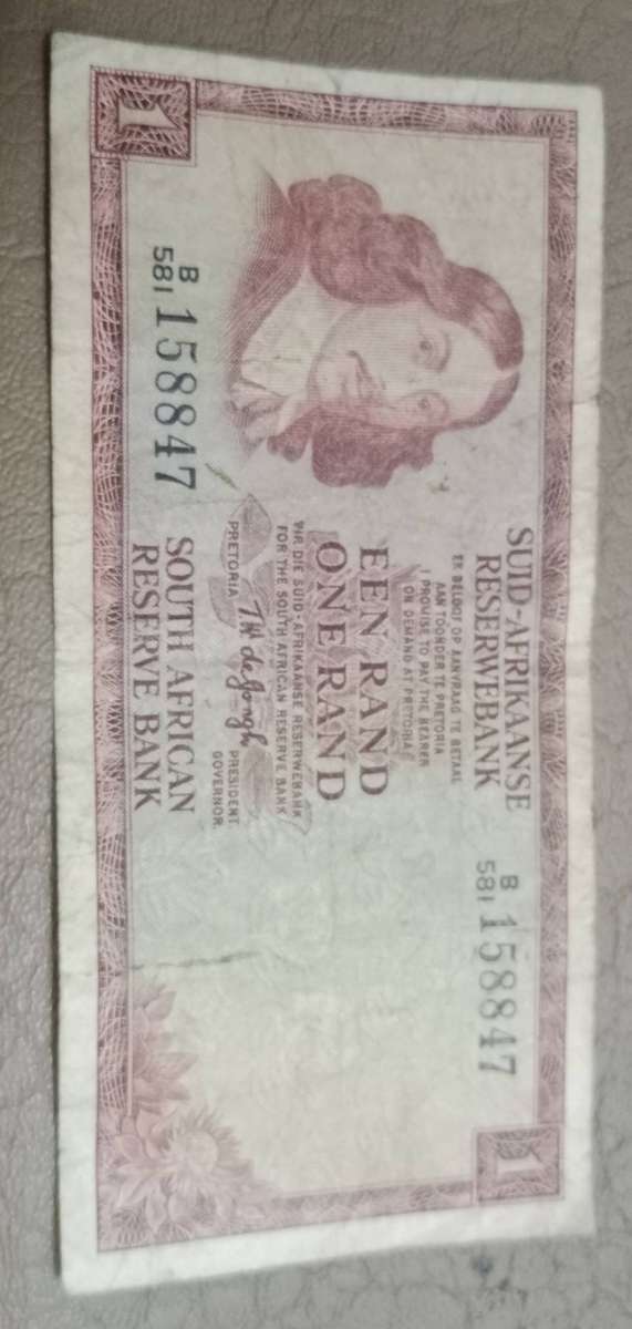 Circulated T W De Jongh R1 note A/E* in good condition. YOP*: 1975