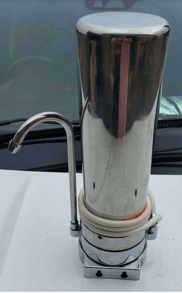 Chromed table top or wall mounted metal combo filter, water purifier, with tap and in line coupling