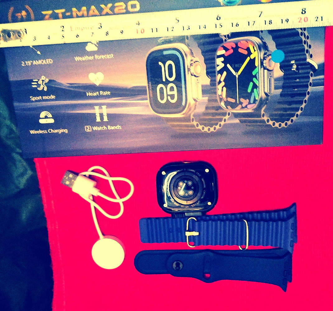 ZT-MAX20 Ladies and Men's Smart watch with magnetic wireless charger & 2 swappable straps