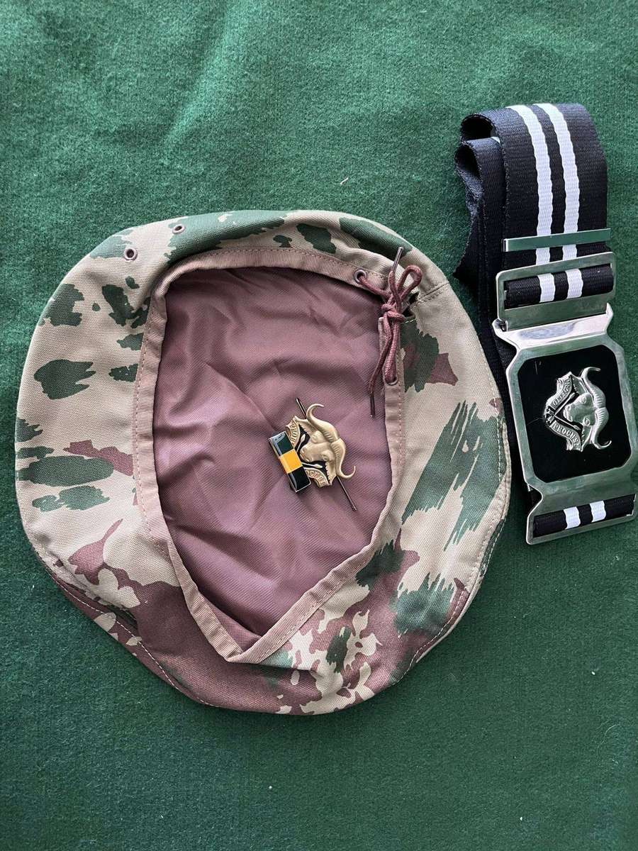 32 Battalion Beret / Badge / Balkie and stable belt