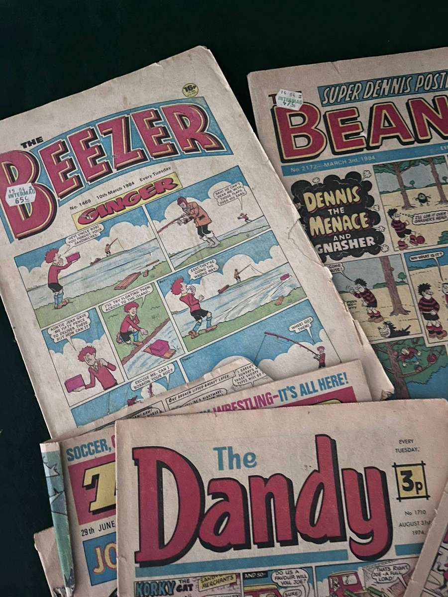 Old Comics : Collectors Items : beano / Dandy / Tiger / Whizzer - blast from the past - nice items