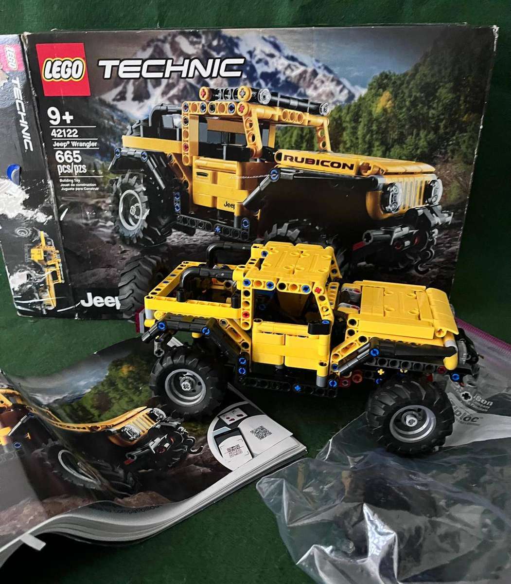 Lego Jeep Wrangler Technics Set (sold as is) Box open - nice condition