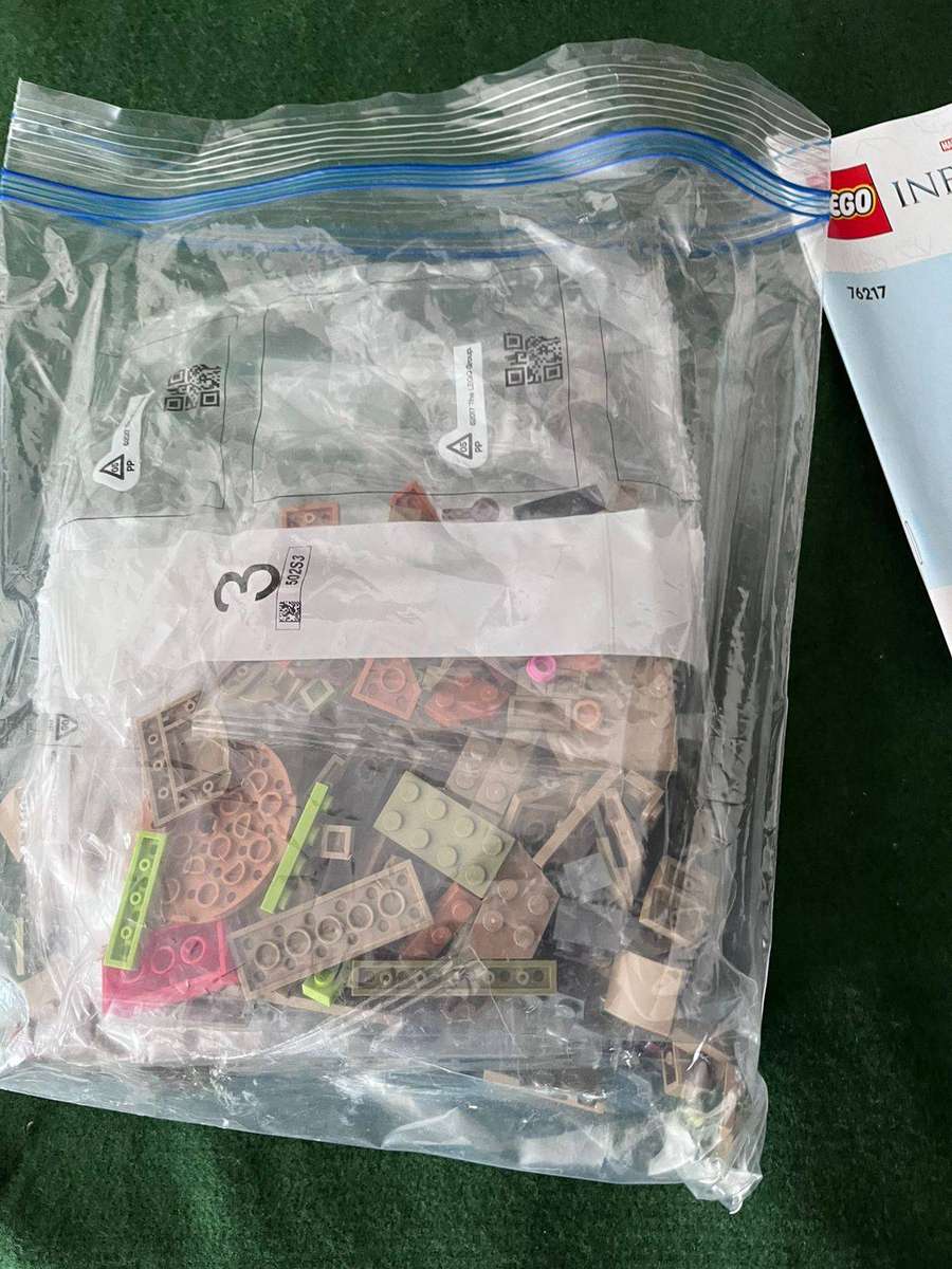 Lego Marvel : I am Groot - Scarce item - box is open - all pieces are accounted for - great item