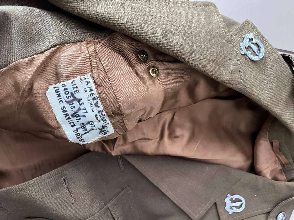 SADF Natal Mounted Rifles Tunic with Beret and Extras - Complete