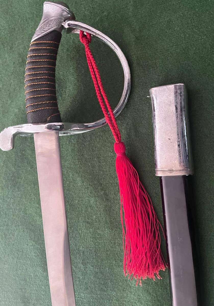 Ceremonial Sword : Dress Sword Sabre  : US Marines Sword - good condition
