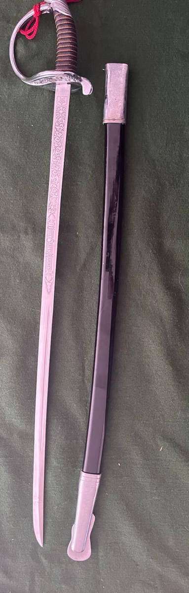 Ceremonial Sword : Dress Sword Sabre  : US Marines Sword - good condition