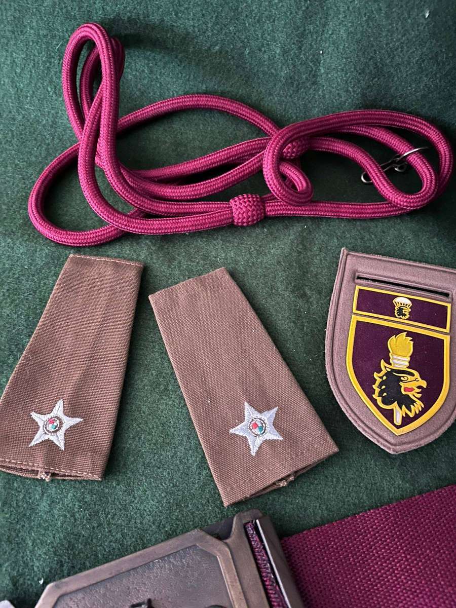 44 Para Battalion : Training Centre SANDF job lot