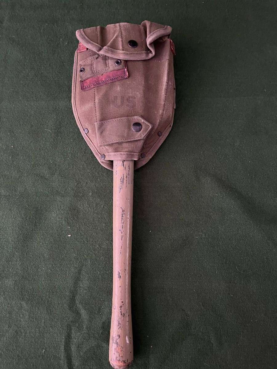 Us Marine Army Spade : Old Fold up pack spade - nice condition