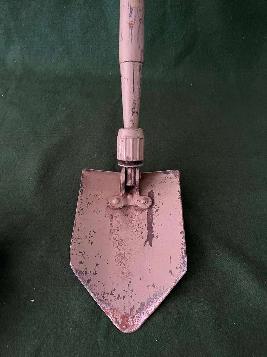 Us Marine Army Spade : Old Fold up pack spade - nice condition