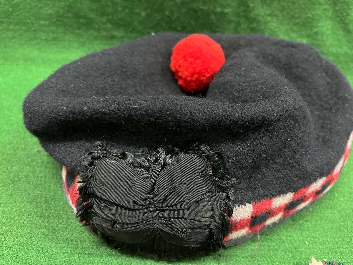Transvaal Scottish Tam O Shanter plus badge & Hackle - great condition for age