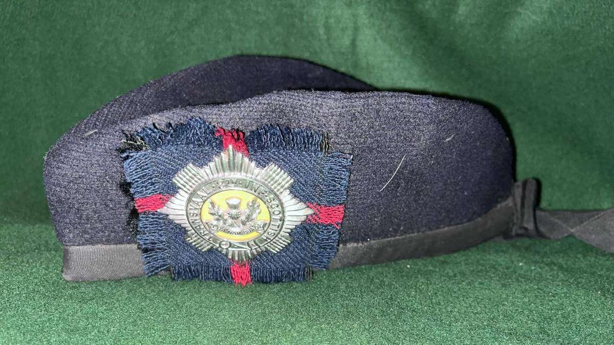 Transvaal Scottish Glengarry - scarce item - excellent condition