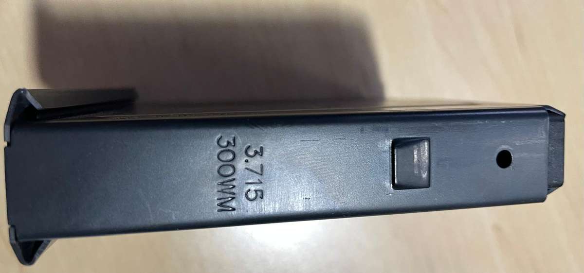 Rifle Magazine : MDT 7mm Rem Mag Magazine - 10 up - excellent condition