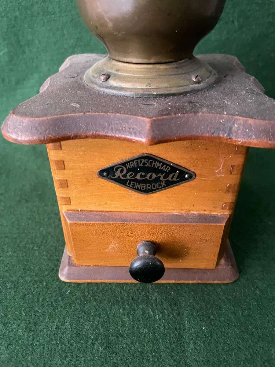 OLD "Antique look" Coffee grinder - it still works - take a look