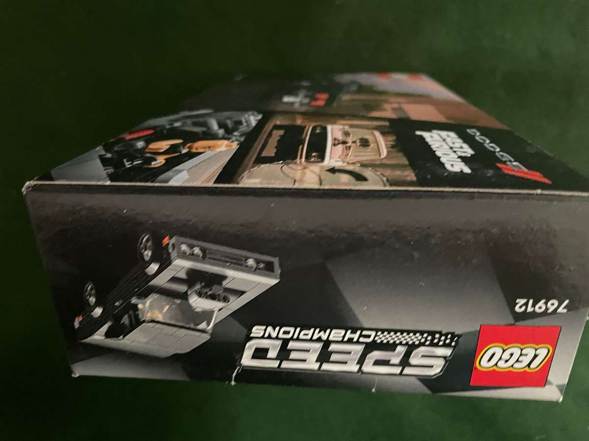 Lego : Collectors item # 76912 : Fast & Furious 1770 Dodge Charger - Brand new