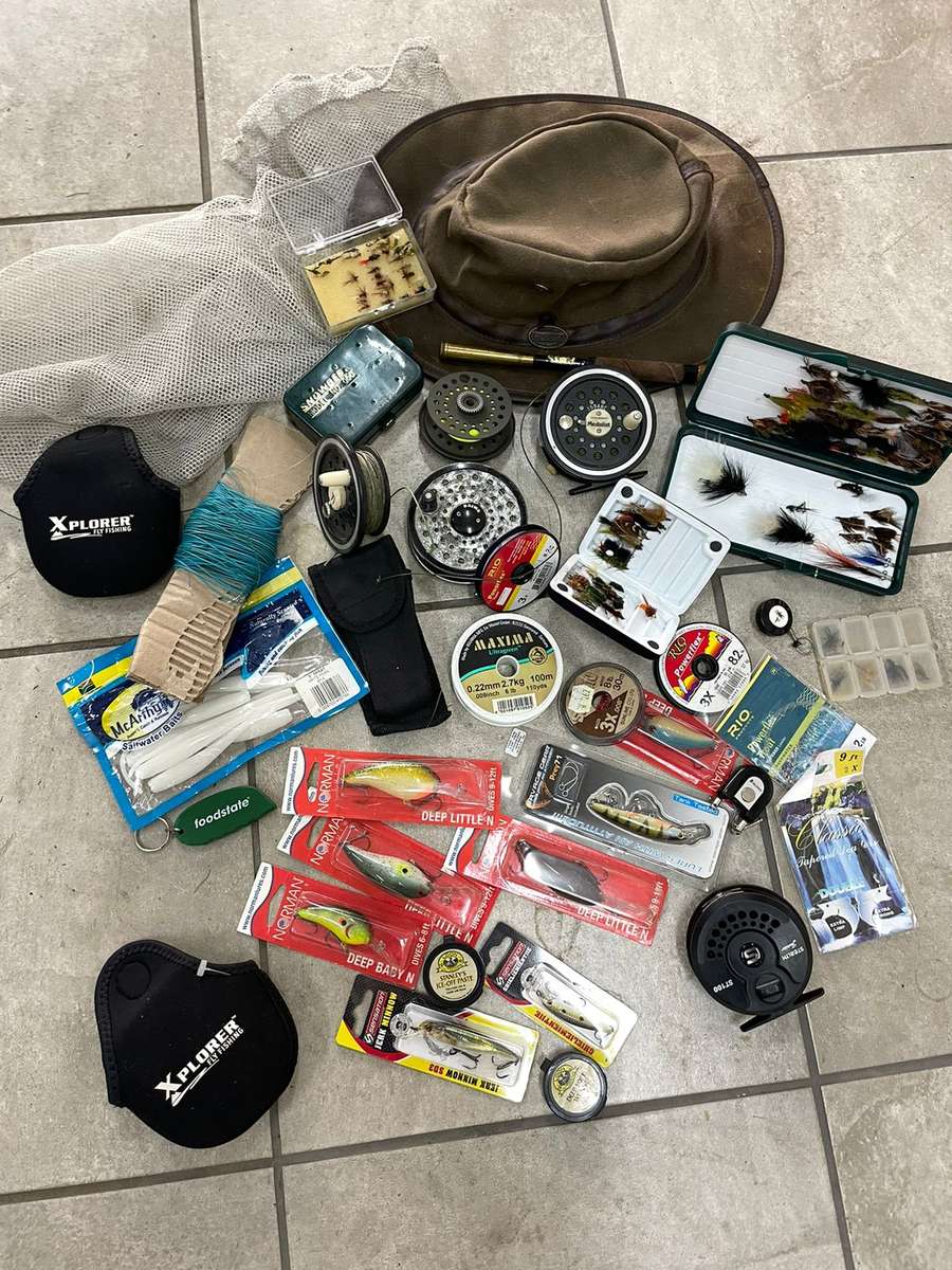 Flyfishing items  : its a Dream - Job lot of all sorts of fishing things - great condition