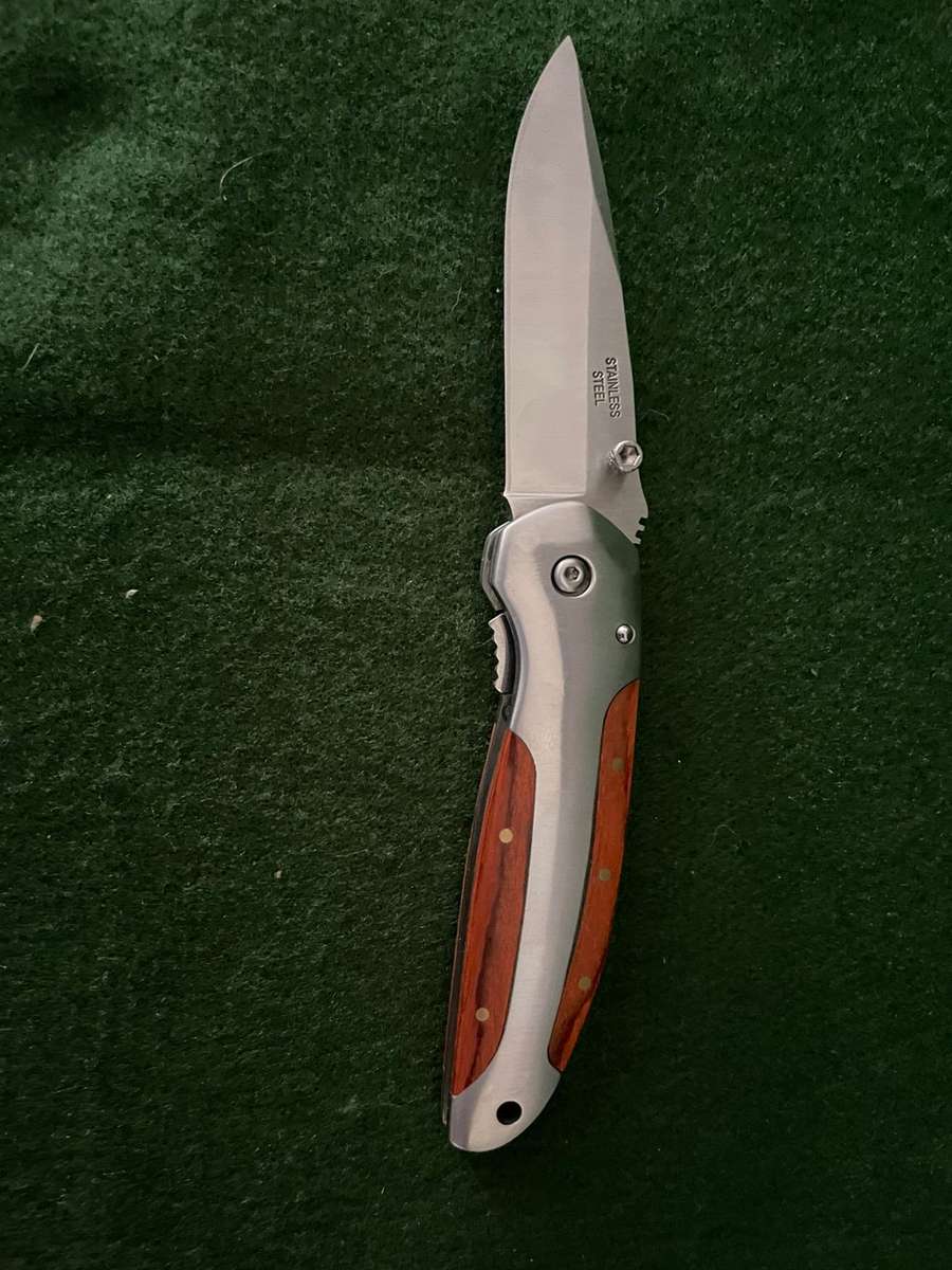 Knife & LED Torch Combo - both brand new