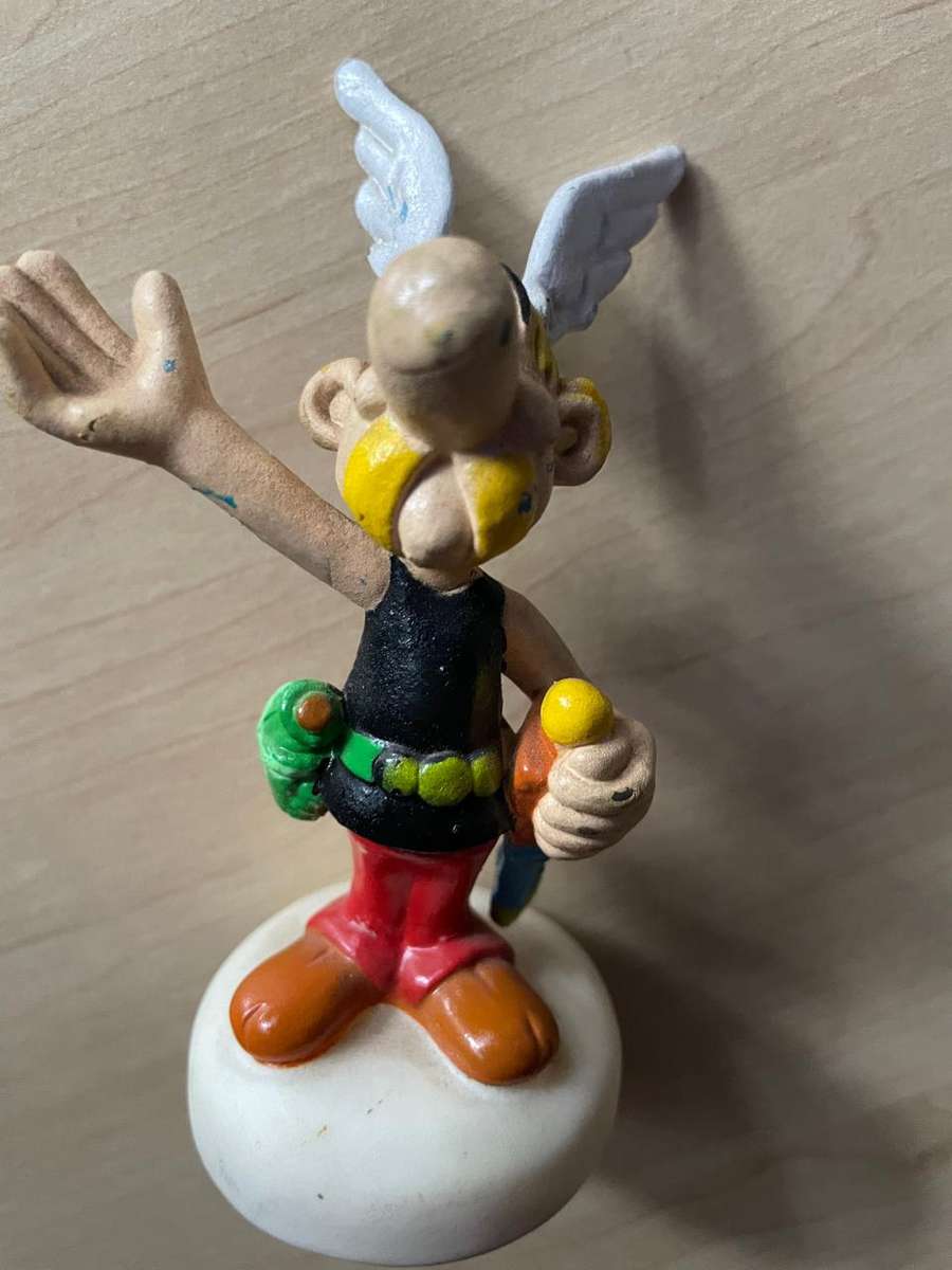 Vintage Asterix & Obelix Figurines : Two Figurines : Both items are Scarce