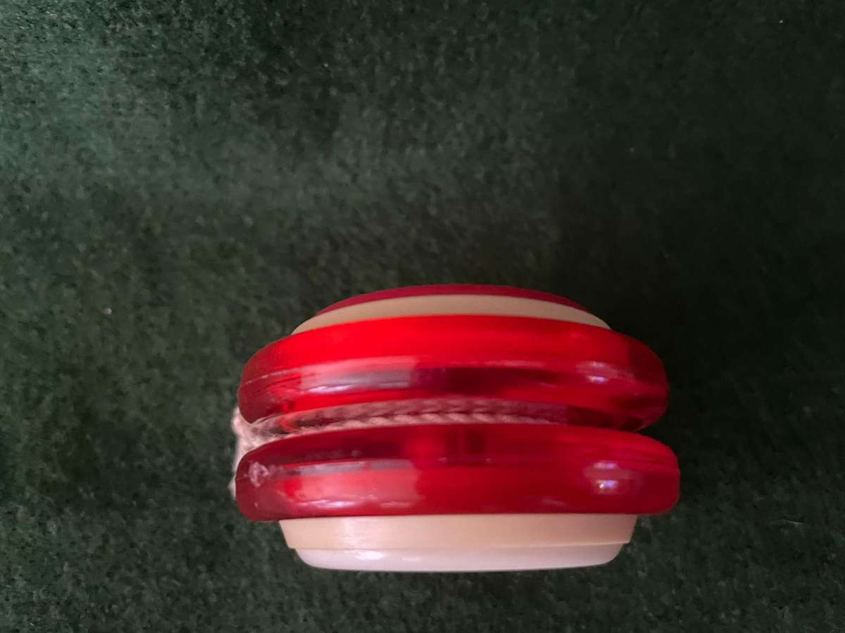 Coca Cola Vintage Professional Russel Yo yo - Coke :  great condition