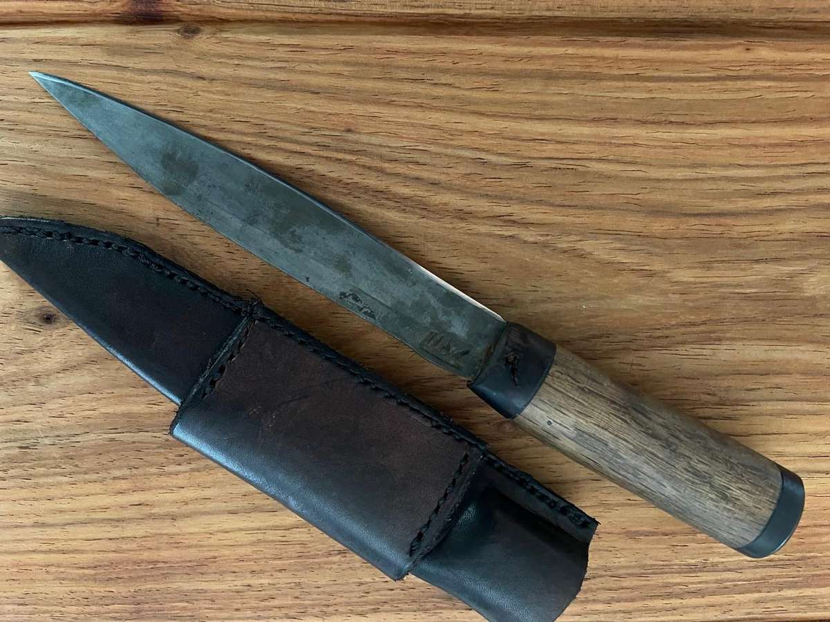 Knife : Rustic Hunting Knife handmade with certificate - great blade