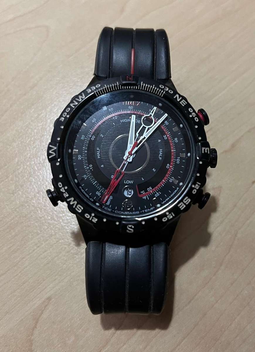 Mens Compass Watch : Timex T2N720 Intelligent Quartz Tide Temp compass watch - just needs battery