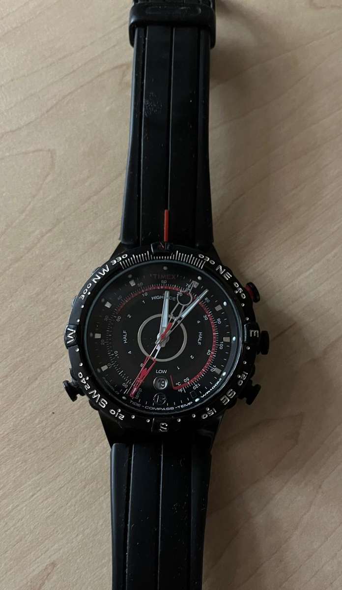 Mens Compass Watch : Timex T2N720 Intelligent Quartz Tide Temp compass watch - just needs battery