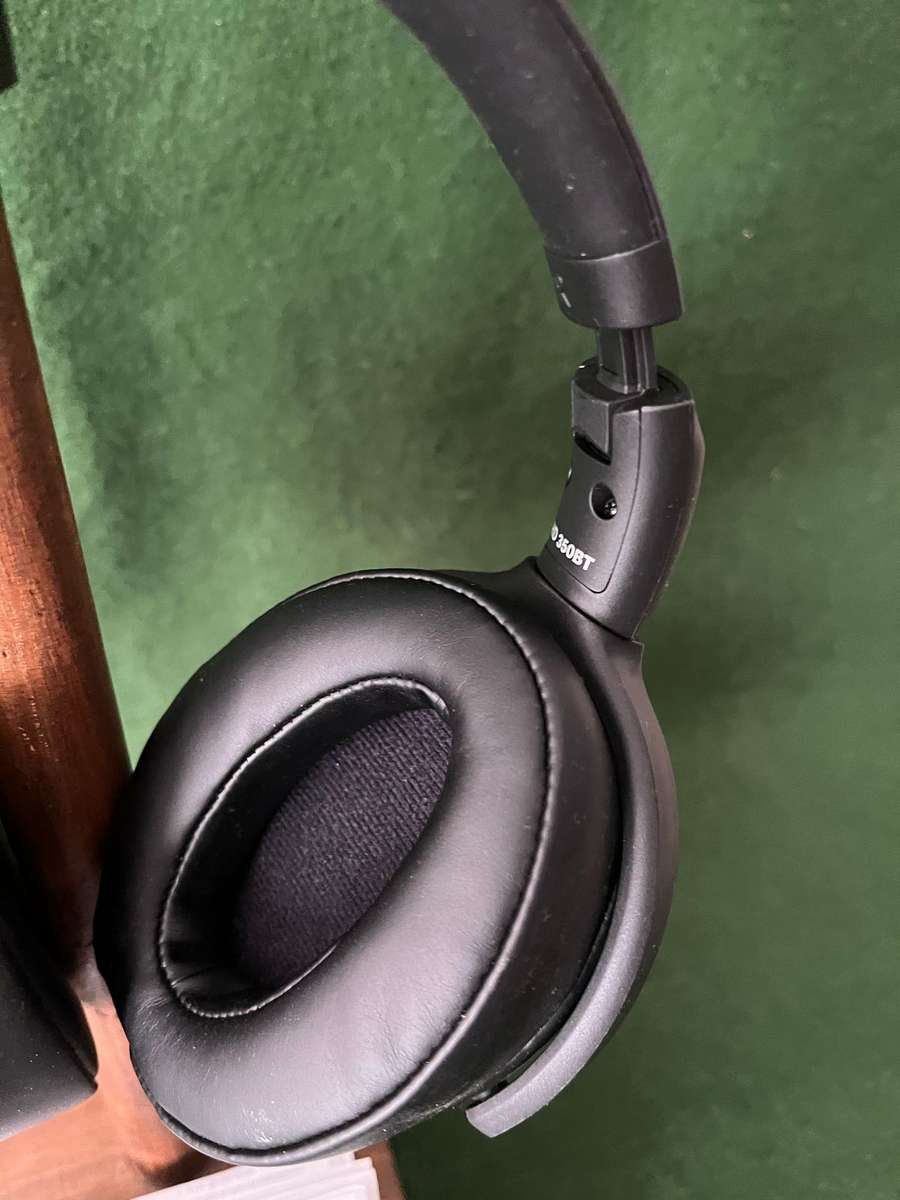 Sennhauser HD 350Bt Model