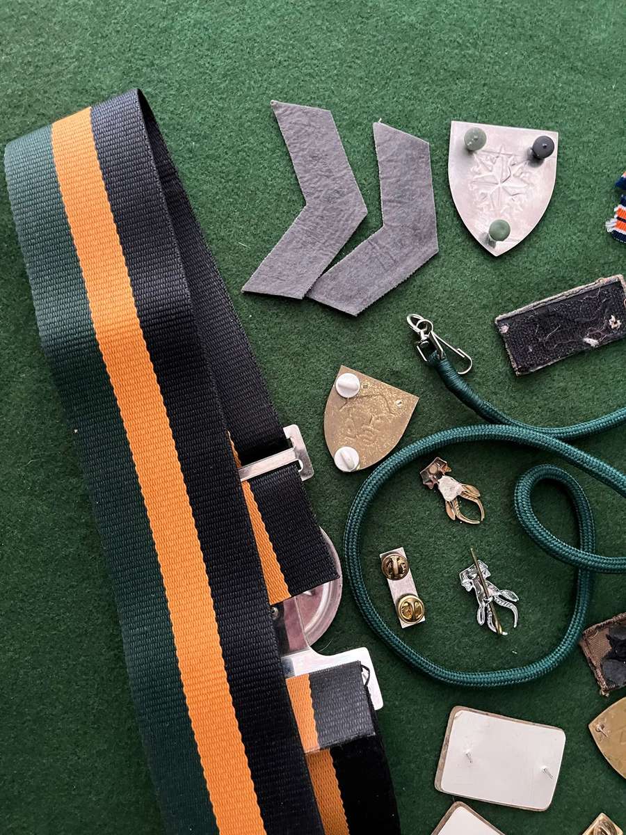SADF : SA Infantry Job lot : Badges / Rank / Stable belt etc