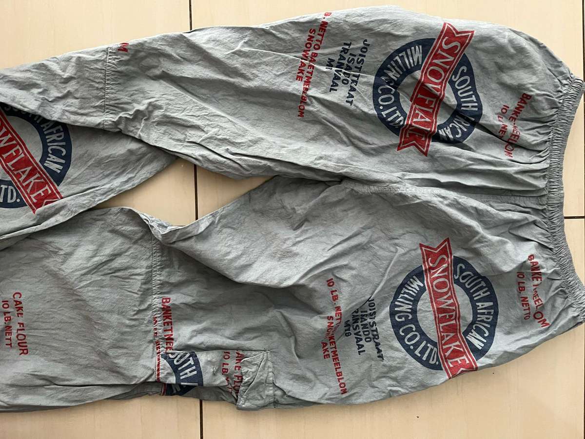 Snowflake Cargo Pants - Size XXL, Grey Color