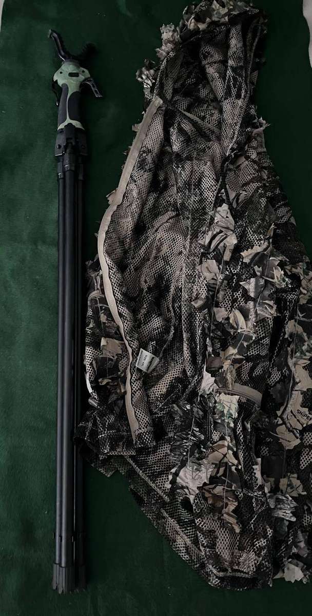 Shooting stick : Ram trigger Stick gen 3 plus Sniper mesh Camo Jacket : - nice condition
