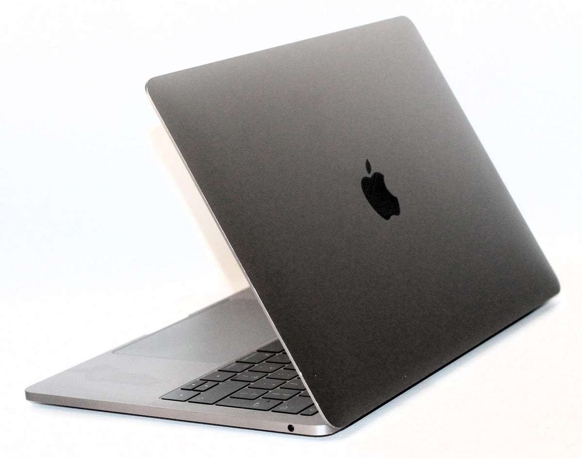 Apple MacBook Pro  Intel Core i5-7360U @2.30GHz ,8GB RAM, 128GB SSD  13.3, WQXGA (2560 x 1600), IPS