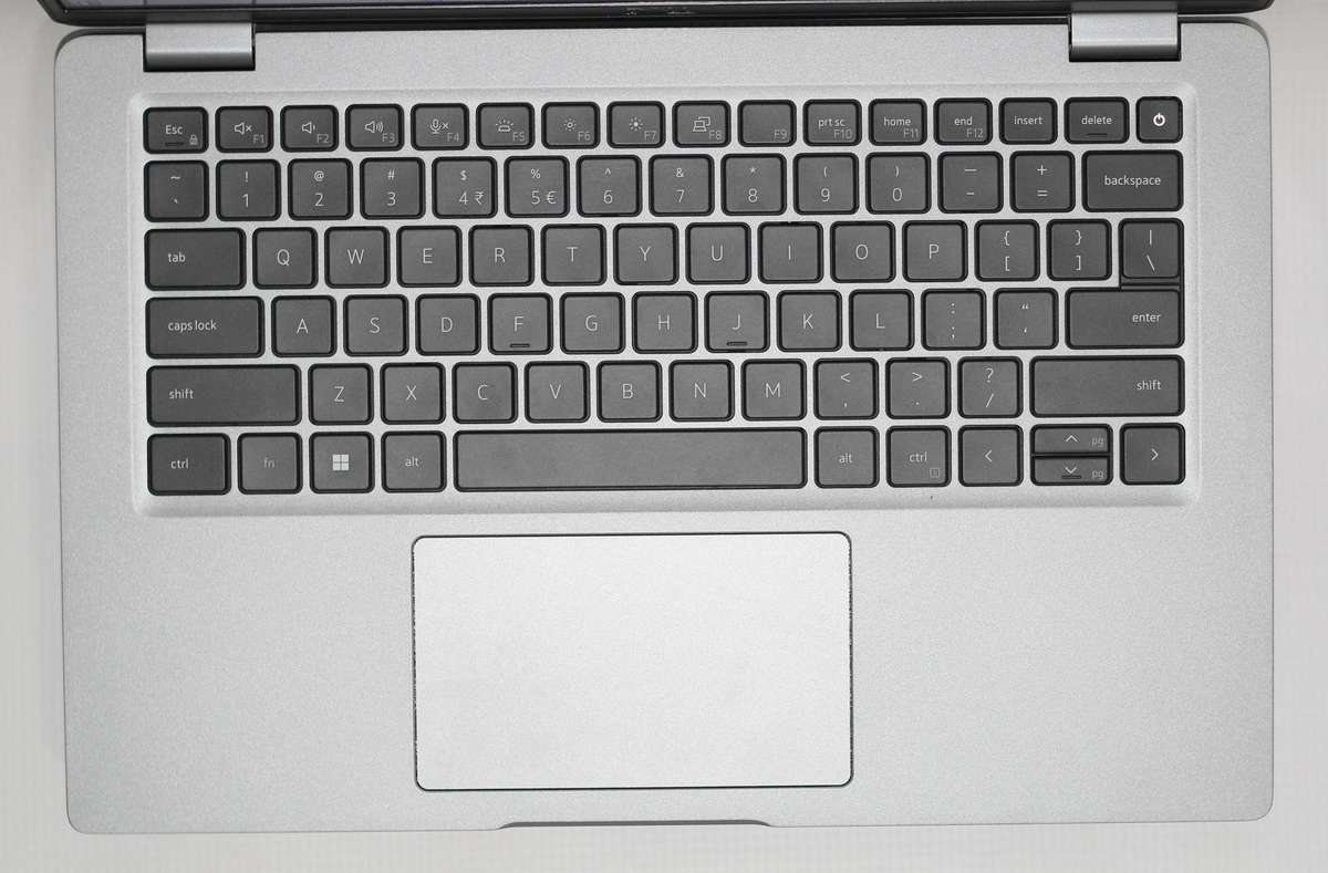 Dell Latitude 5430 Deca-Core i7-1265U 16GB RAM 512GB SSD 14.0" FHD (1920x1080) , Win 11 Pro Laptop