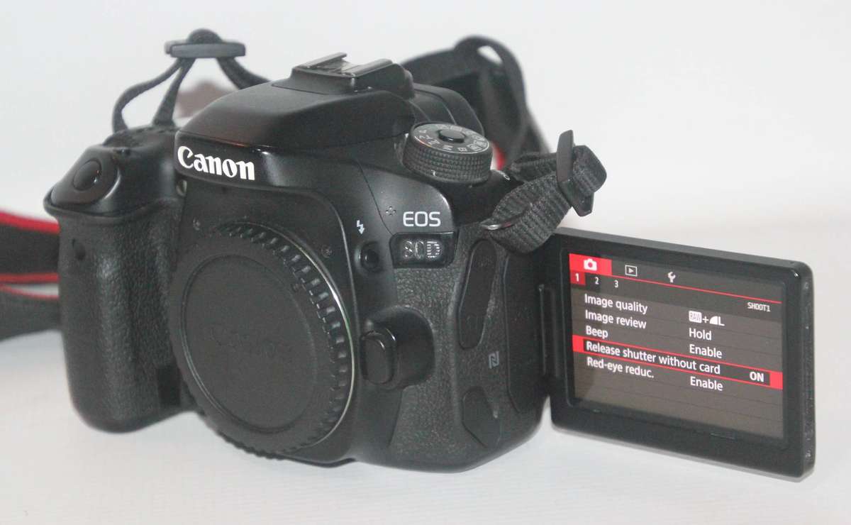 Canon EOS 80D DSLR Camera Body with 24.2 Megapixel (APS-C) CMOS Sensor and Dual Pixel CMOS AF