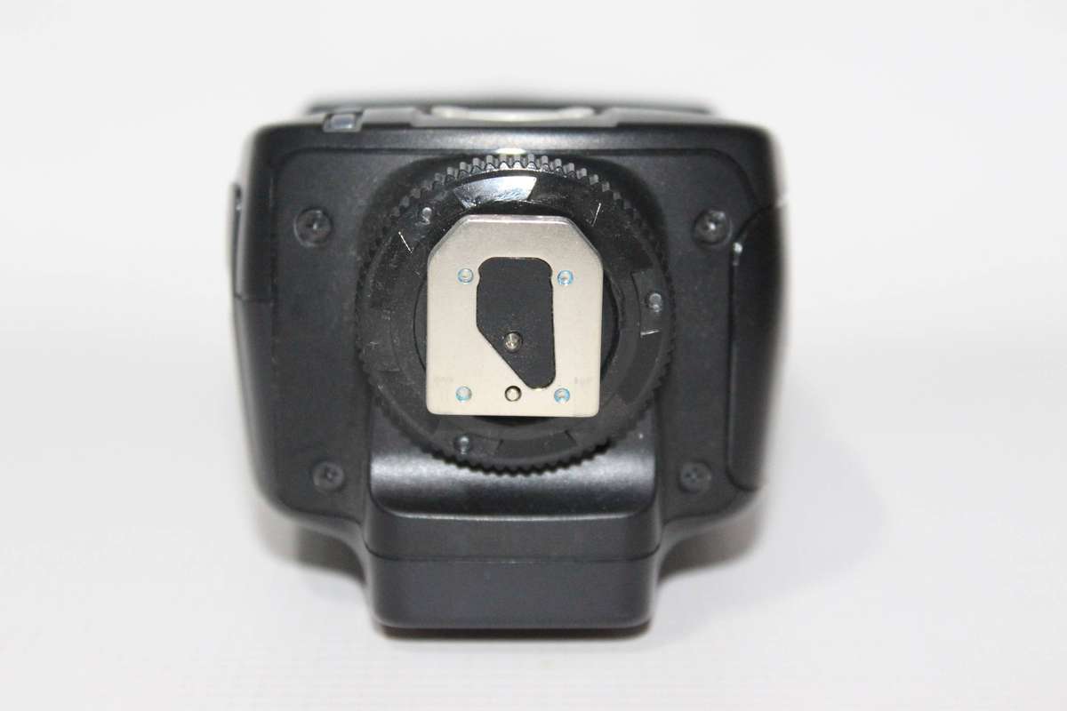 Yongnuo YN560-III Speedlite