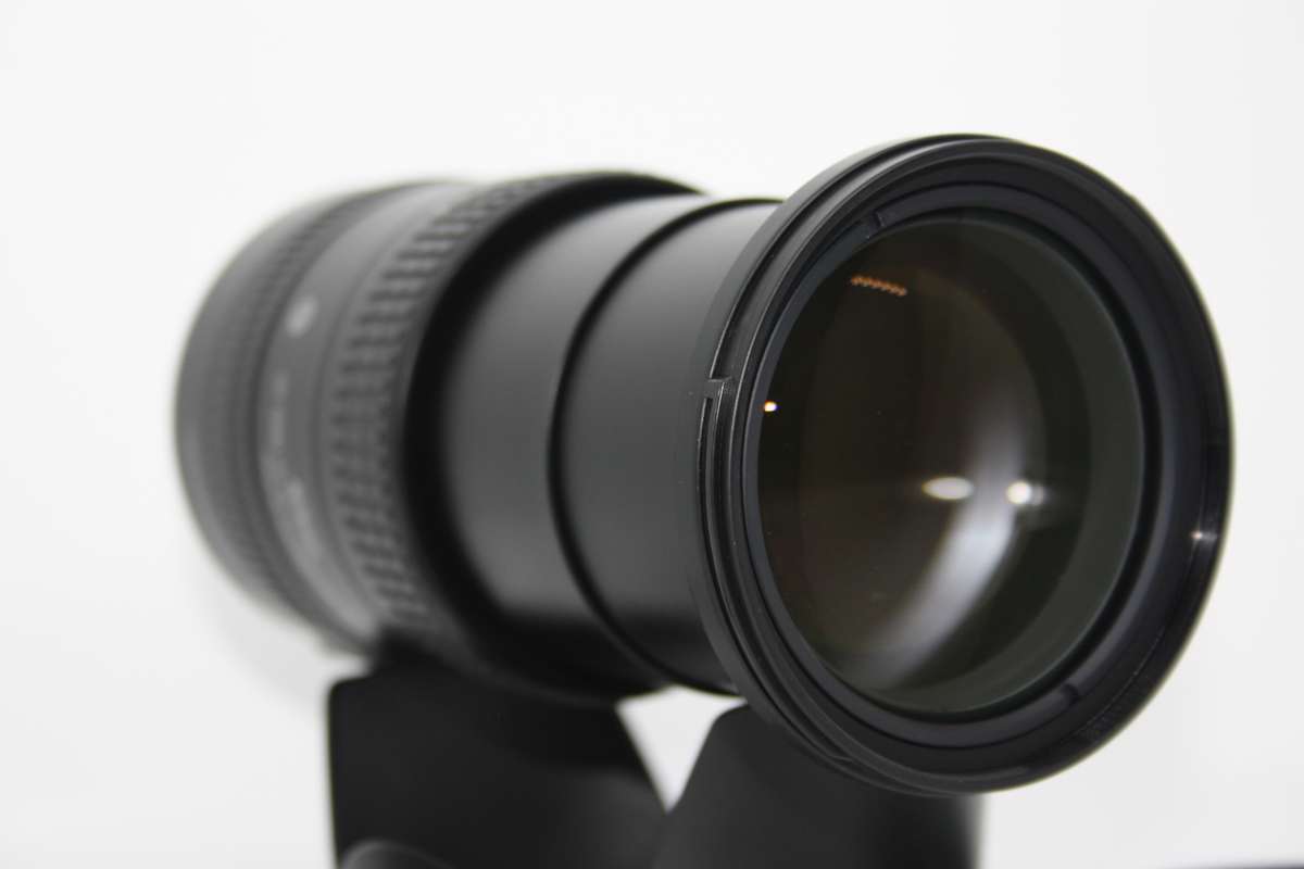 Nikon AF-S 18-200mm f/3.5-5.6 G ED DX VR II Lens