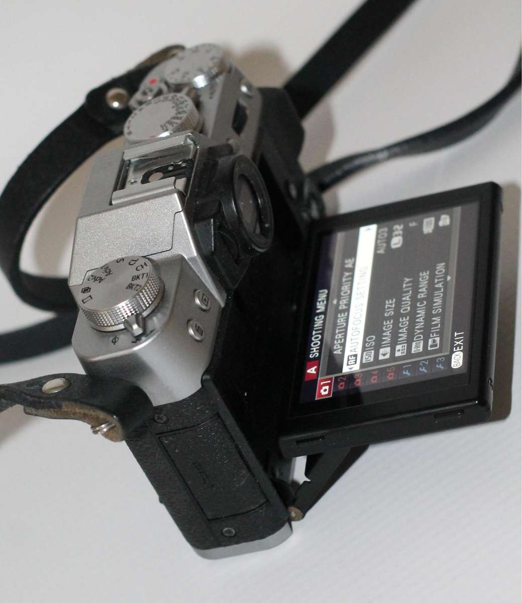 Fujifilm X-T10 Body Black Mirrorless Digital Camera