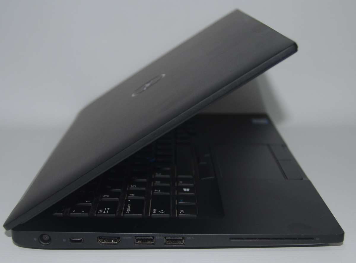 Dell Latitude 7490, Intel Core i7-8565U @1.90GHz,16GB Ram. 512GB SSD, 14" Full HD , Win 11