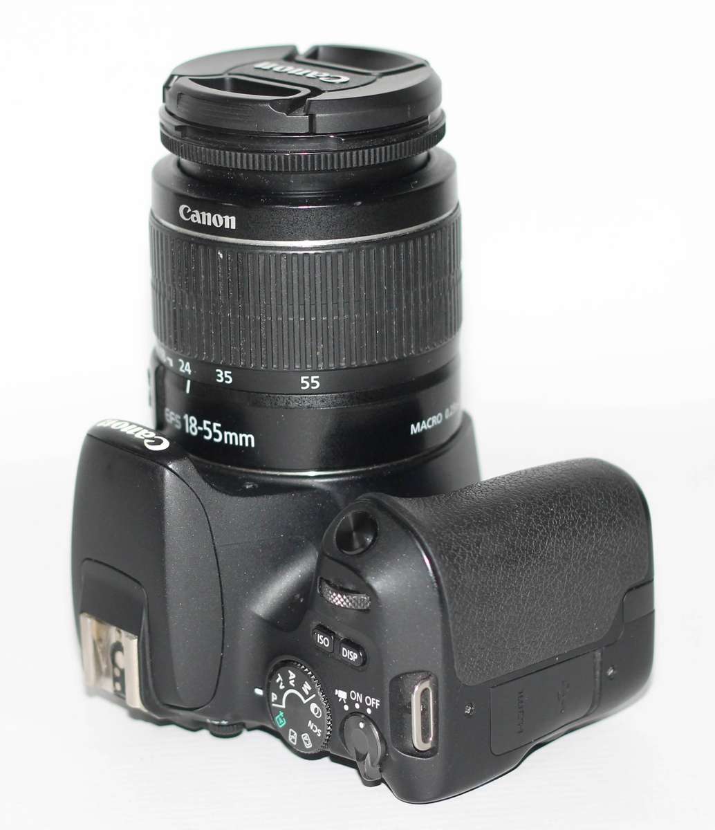 Canon 200D 24MP DSLR with 18-55mm f/3.5-5.6 III CANON Shoulder  BAG , BATTERY And Charger