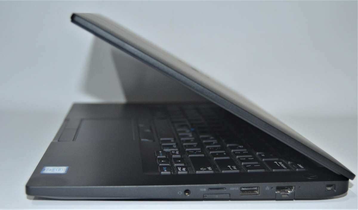 Dell Latitude 7490, Intel Core i7-8565U @1.90GHz,16GB Ram. 512GB SSD, 14" Full HD , Win 11