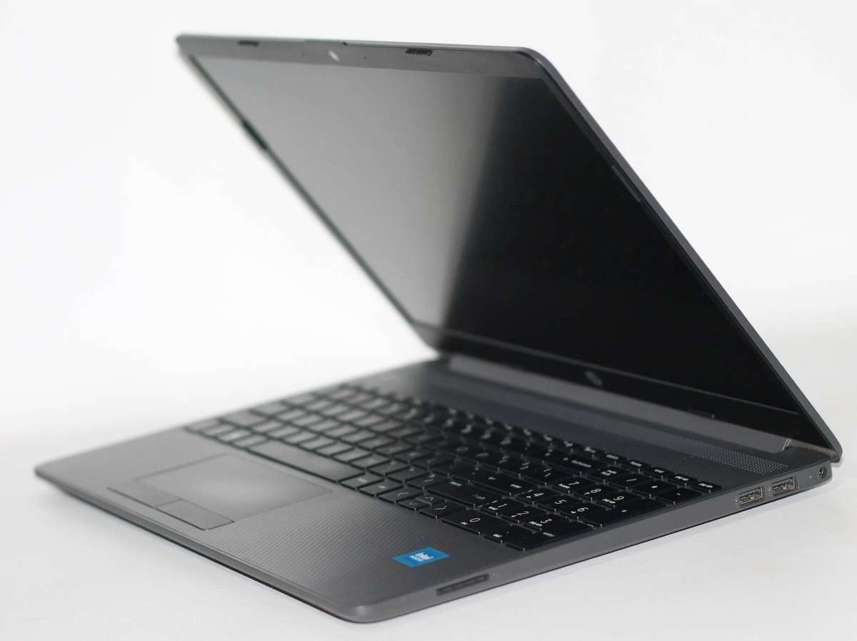 HP 250 G9 Intel Celeron M4500 @1.10GHz,8GB Ram, 256GB SSD , Intel UHD Graphics , Full HD 1920 X 1080