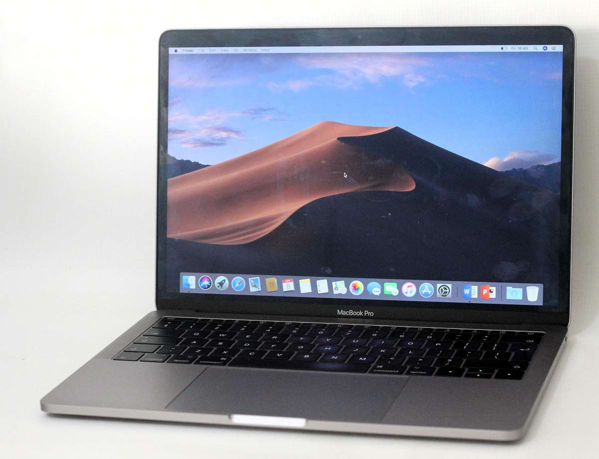 Apple MacBook Pro  Intel Core i5-7360U @2.30GHz ,8GB RAM, 128GB SSD  13.3, WQXGA (2560 x 1600), IPS