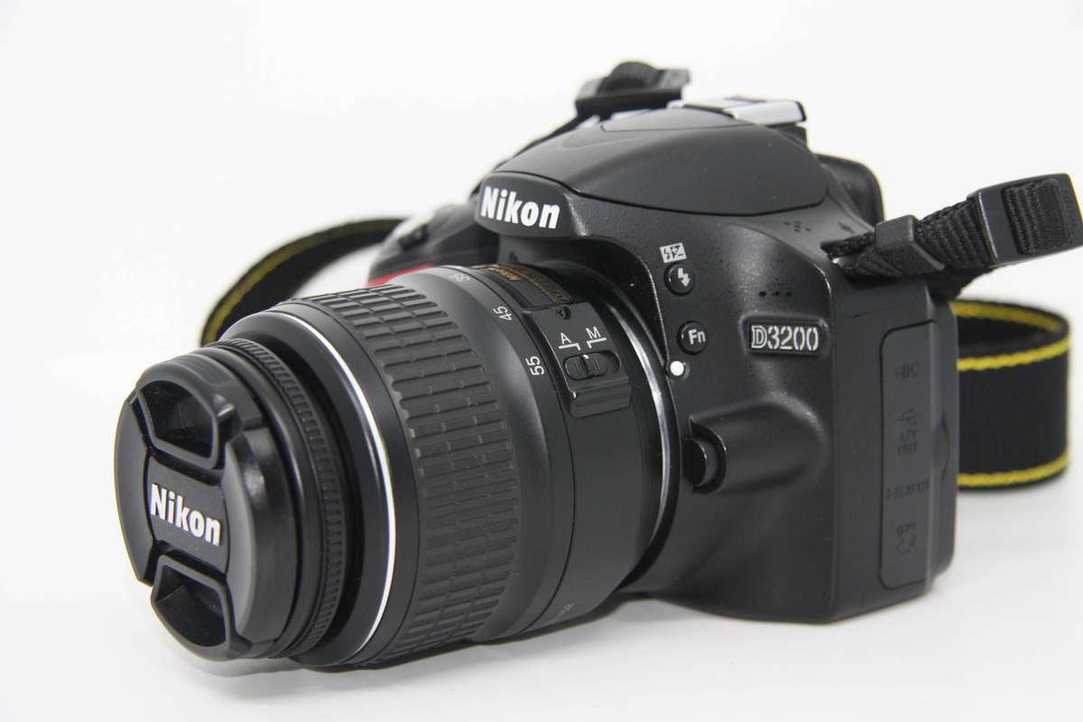 Nikon D3200 DSLR Camera with 18-55MM F/3.5-5.6G VR LENS