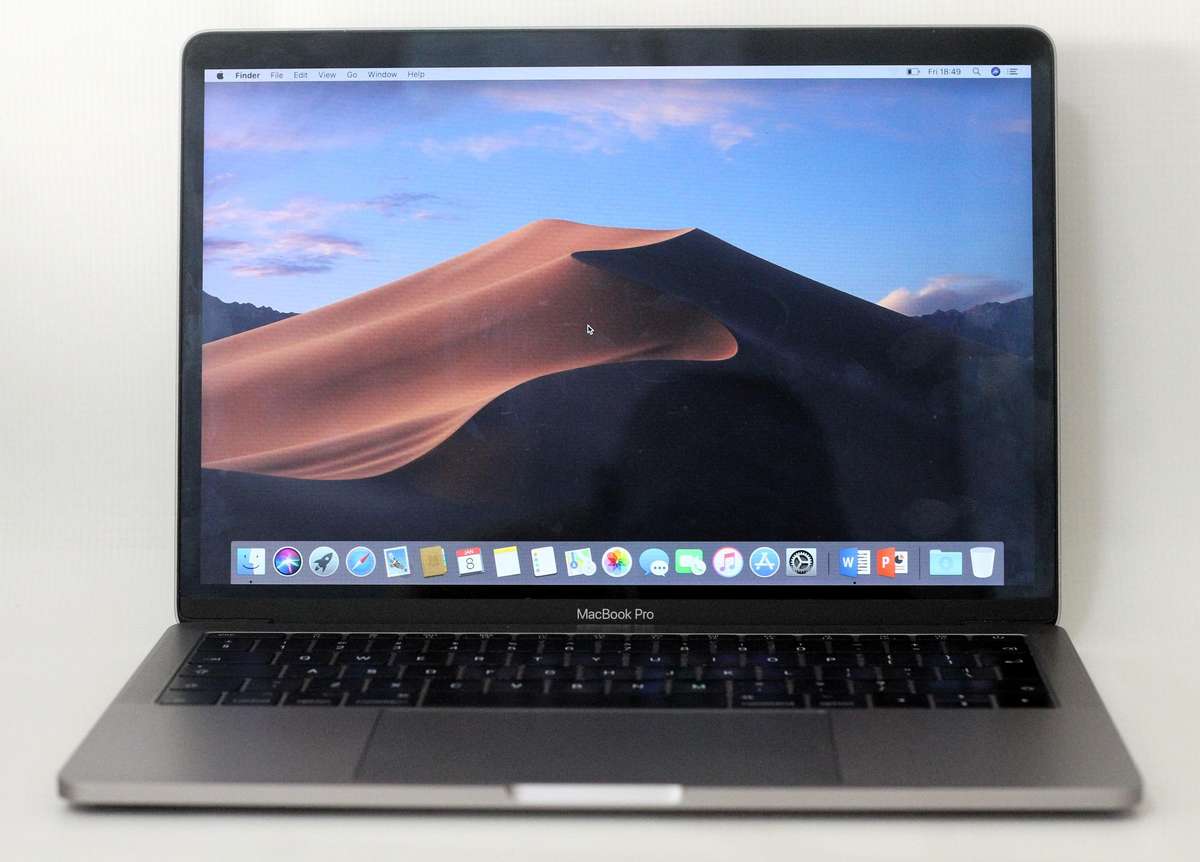 Apple MacBook Pro  Intel Core i5-7360U @2.30GHz ,8GB RAM, 128GB SSD  13.3, WQXGA (2560 x 1600), IPS