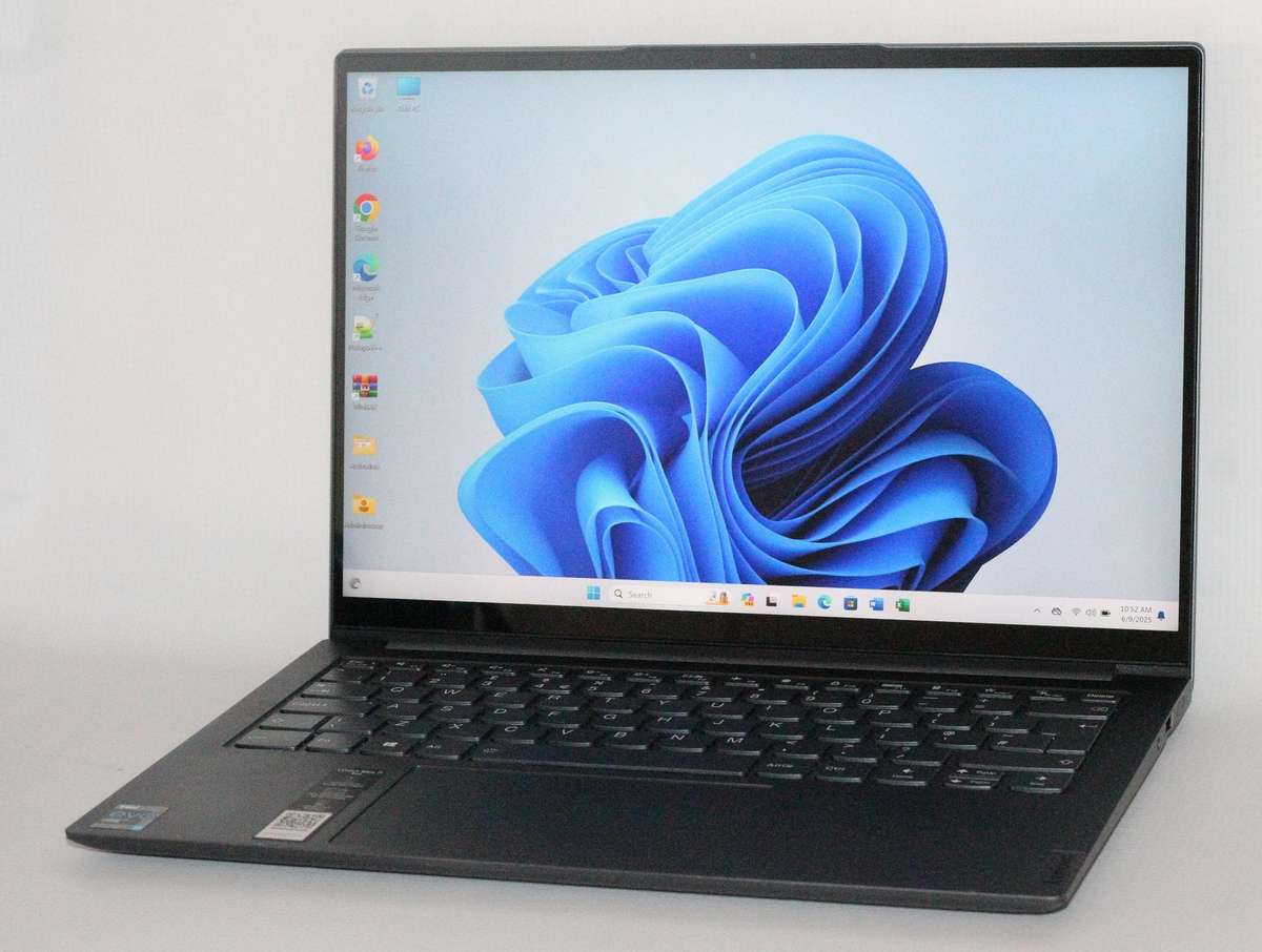 Lenovo Yoga Slim 7i Pro , Intel Core i7-11370H @3.30GHz,16GB Ram,512GB SSD , Intel Iris Xe Graphics