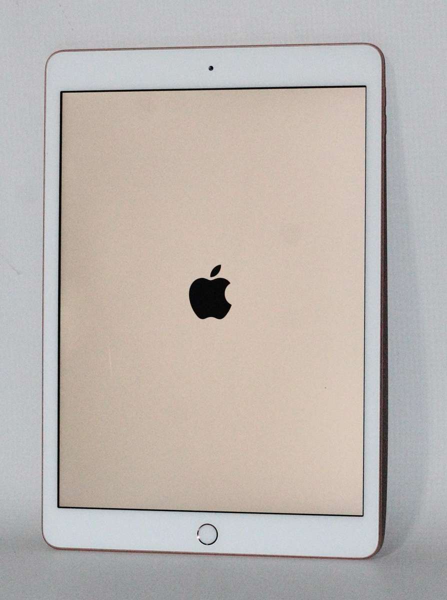 Apple iPad 2019 7th Gen 128gb , 10.2 inch, Wi-Fi + Cellular