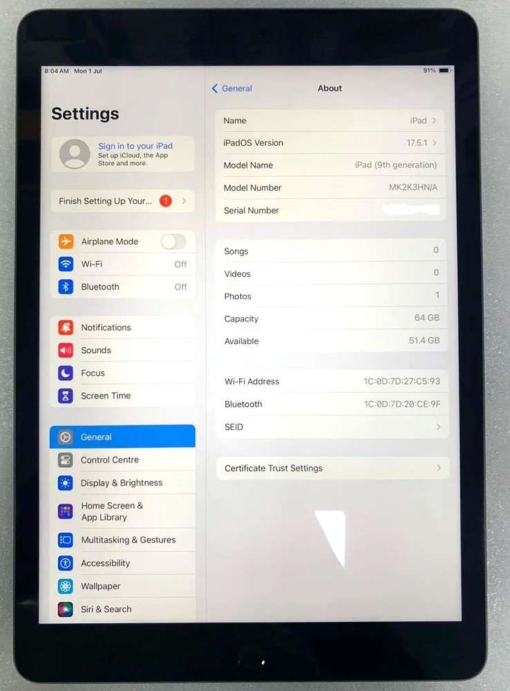 Apple iPad (9th Gen) | 10.2 Retina | A13 Chip | 64GB | Wi-Fi | 12MP Cam , NEW CONDITON , WITH BOX