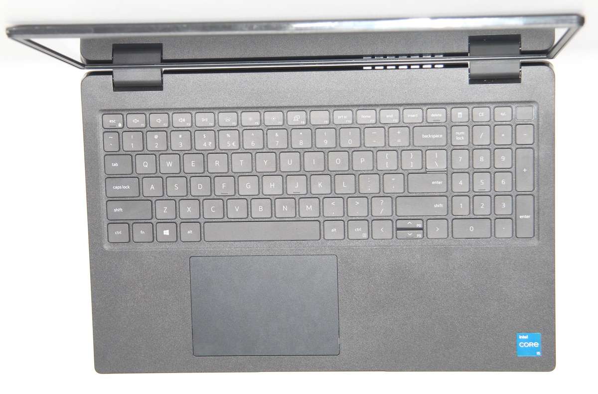 Dell Latitude 3520 Intel Core i5-1135G7 @2.40GHz.16GB RAM,256GB SSD, INTEL IRIS Xe Graphics, 15"FHD